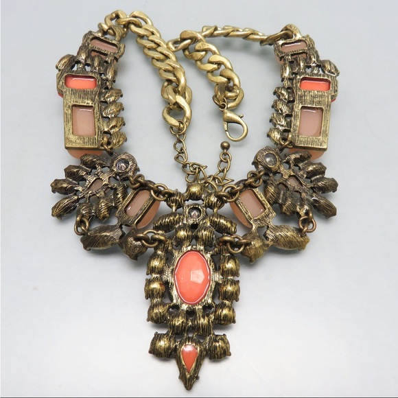 early 2000s vintage necklace of coral, pink and clear lucite and glass stones. - Picture 8 of 9